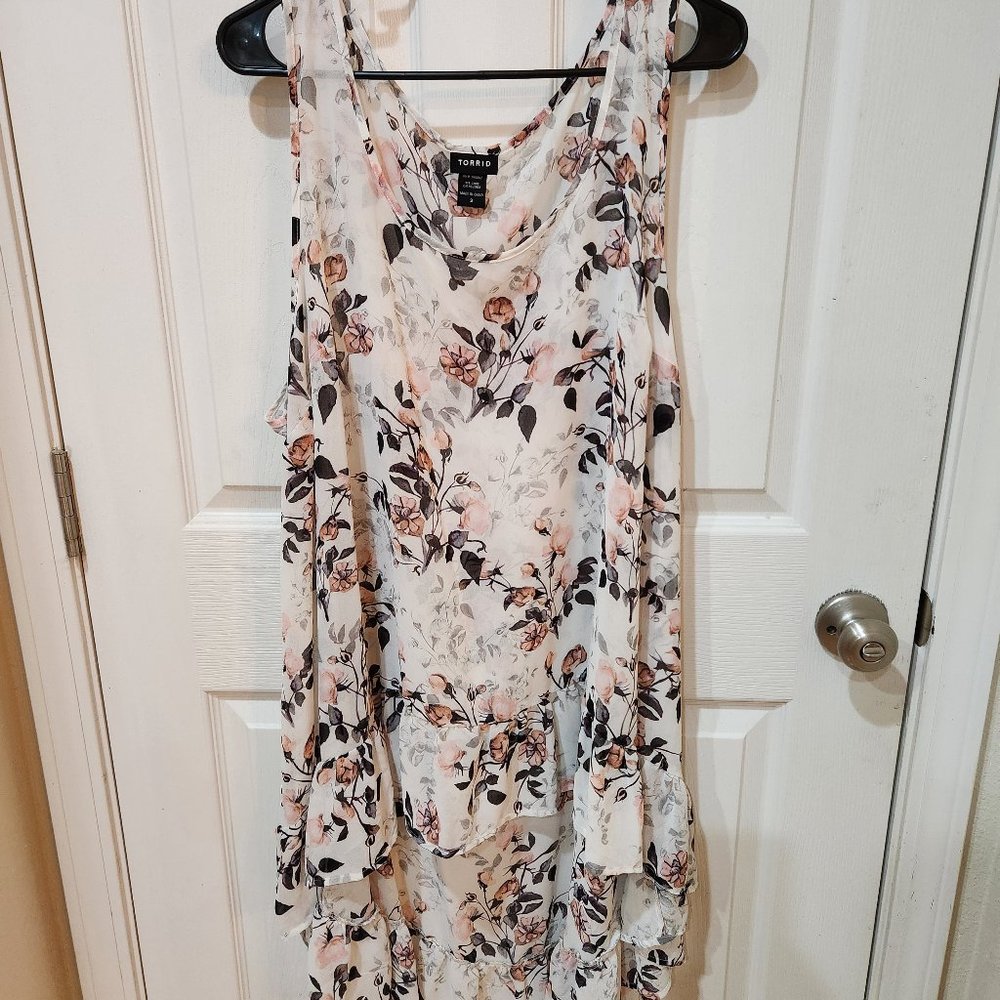 Torrid Floral Dressy Tank